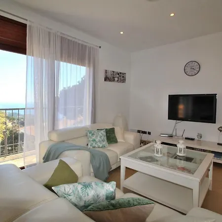 Cl 6 Violetes Villa Lloret de Mar